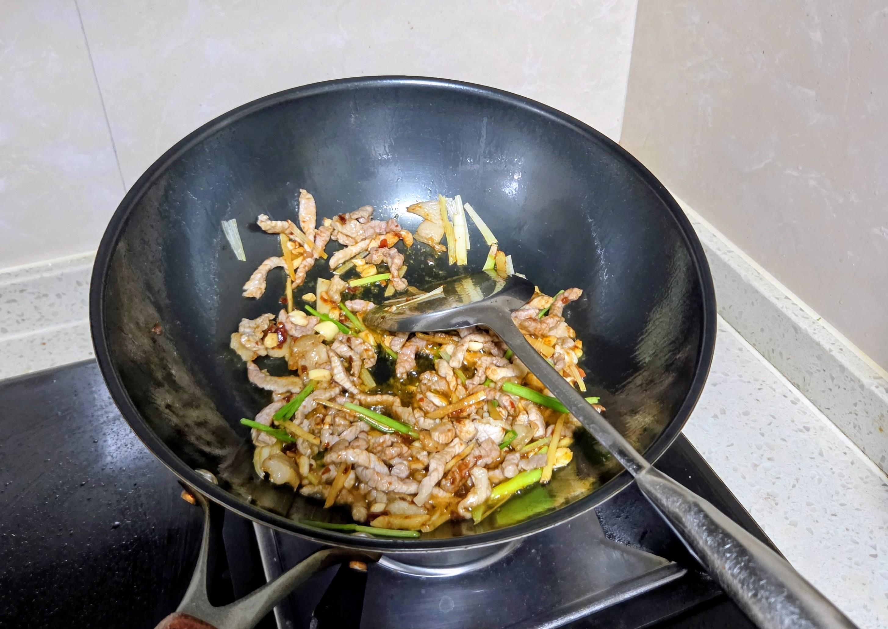 Cooking in the wok
